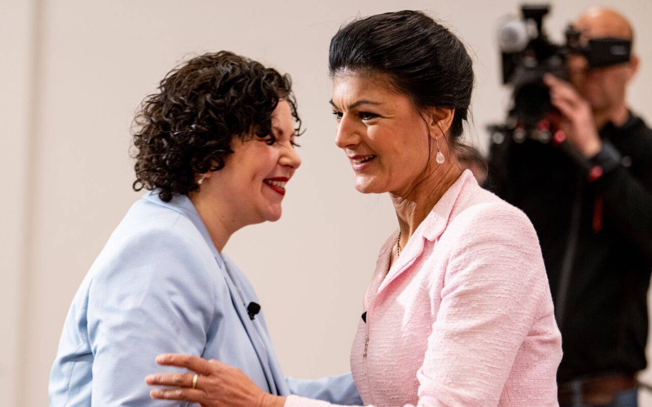 Sahra Wagenknecht Bundesvorsitzende vom Bündnis Sahra Wagenknecht (r, BSW), und Amira Mohamed-Ali, Co-Vorsitzende vom Bündnis Sarah Wagenknecht (BSW)