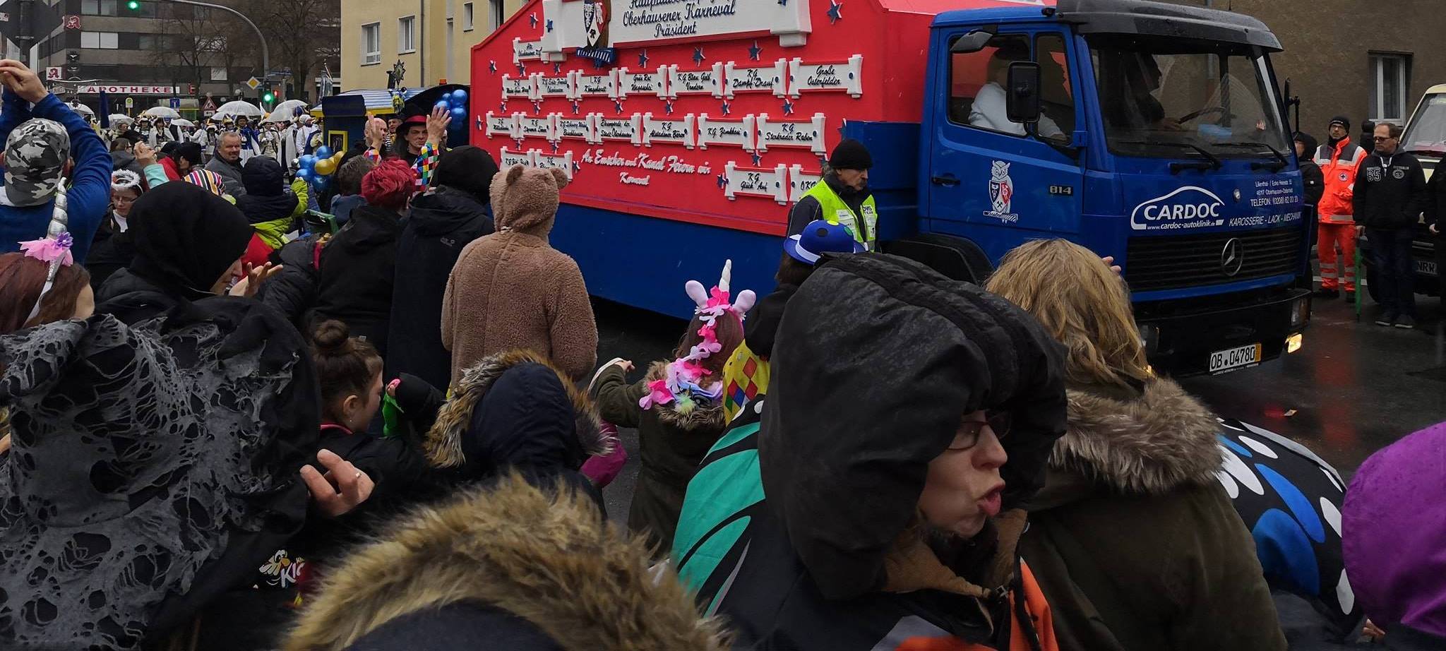 Der Karnevalszug in Alt-Oberhausen am 3. März 2019.