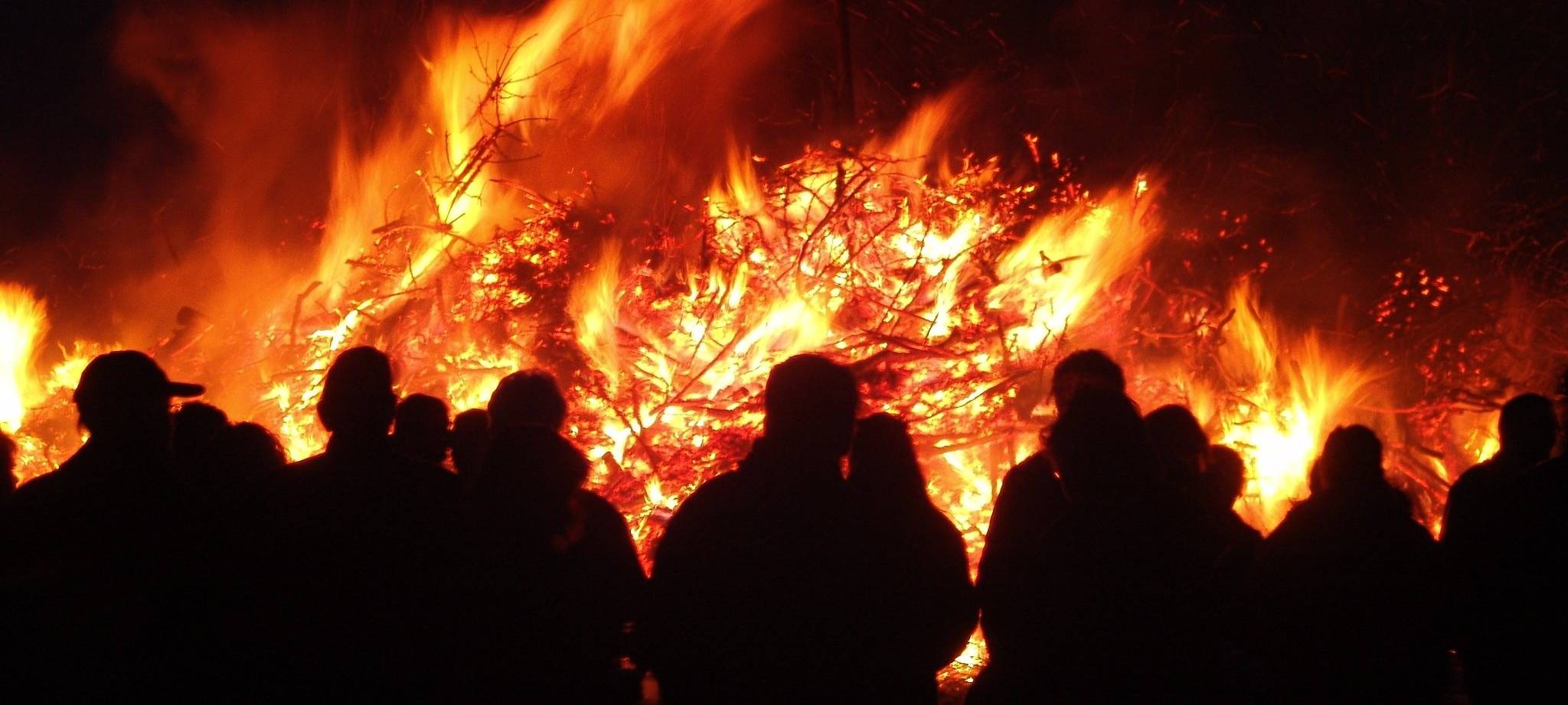 Diese Osterfeuer brennen in Oberhausen - MIT Update