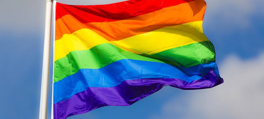 Schwule und Lesben treffen sich zum CSD-Gottesdienst