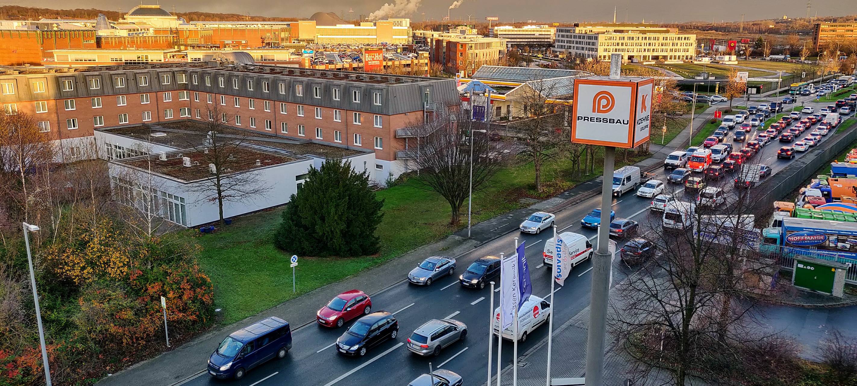 Stau in der Neuen Mitte Oberhausen