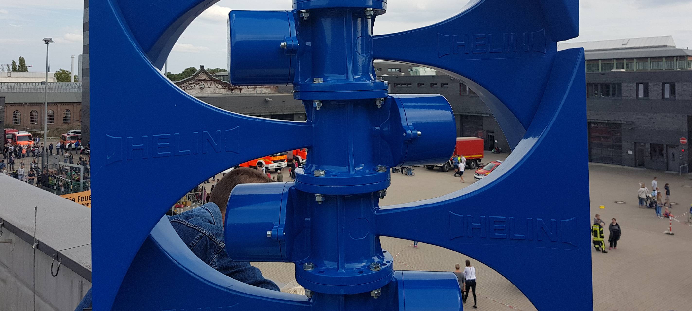 Fast alle Sirenen auf Dächern montiert