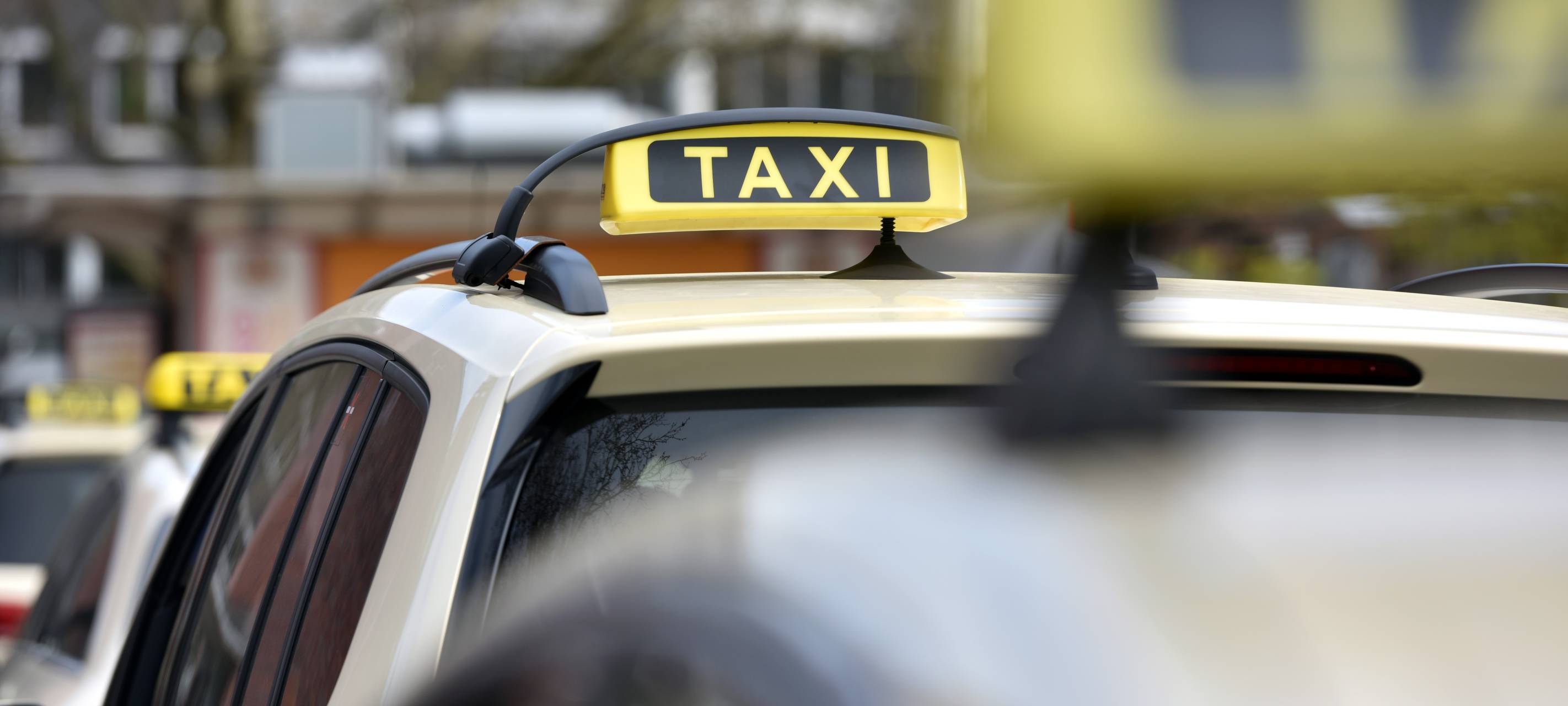 Taxiräuber: Polizei weiß jetzt, wer er ist