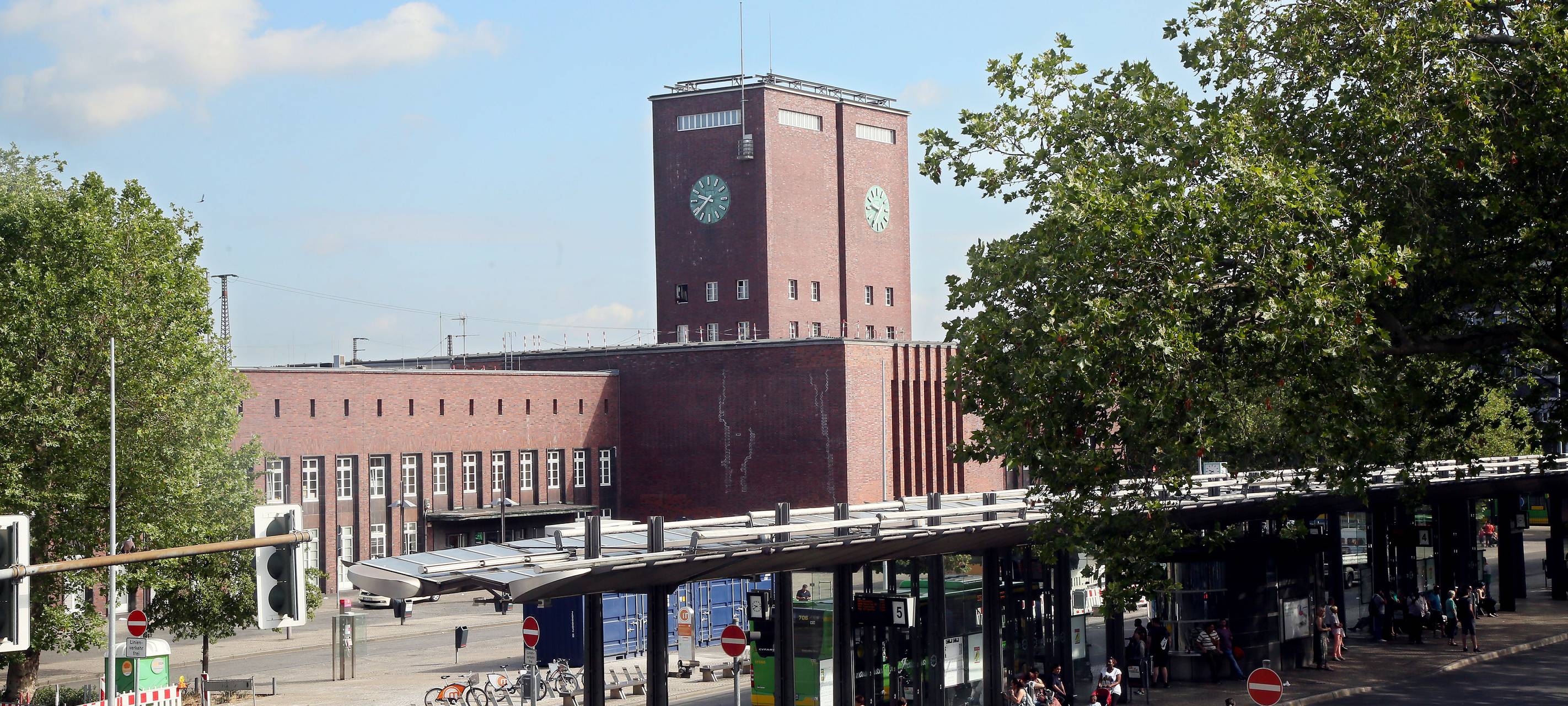 Demo gegen rechten Terror am Hauptbahnhof