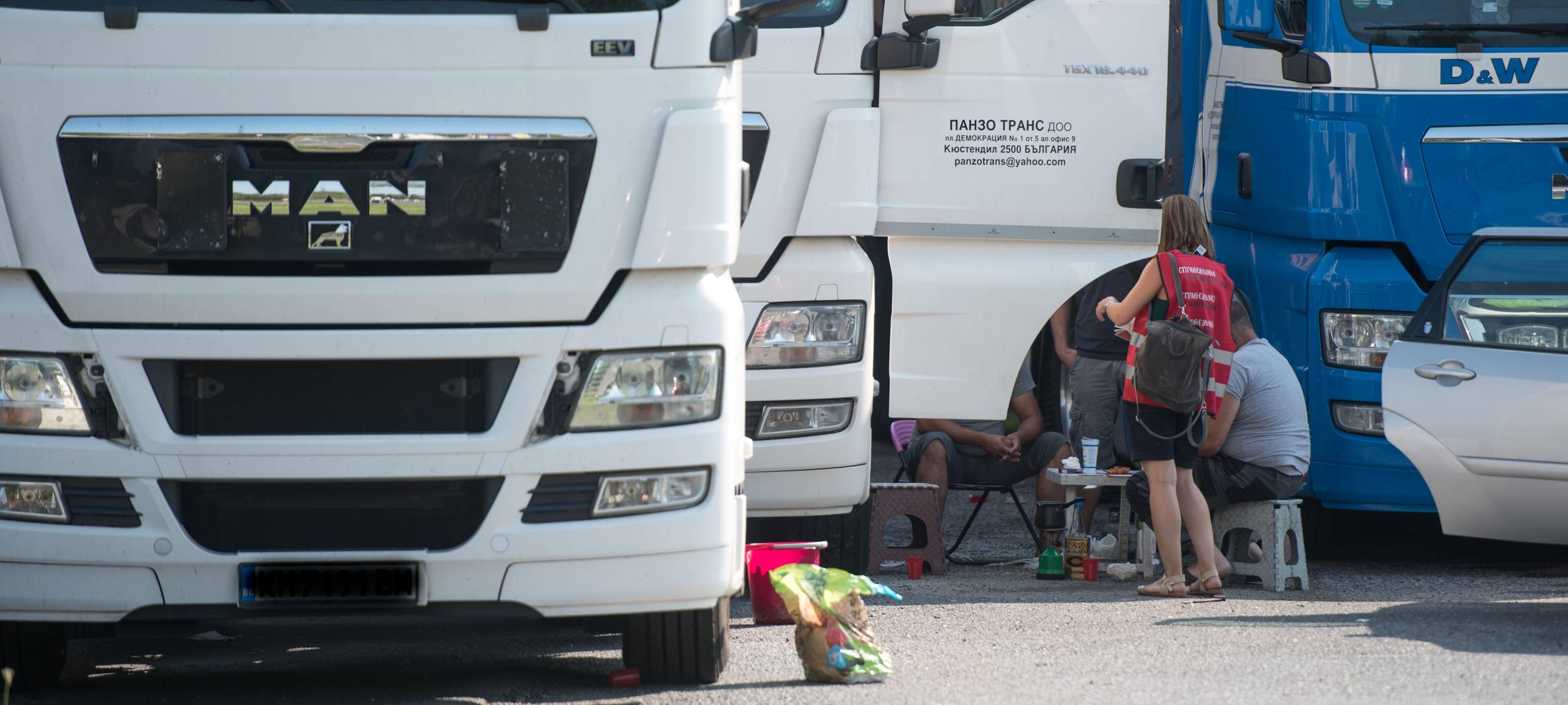 LKW-Fahrer verdrecken Rheinauen