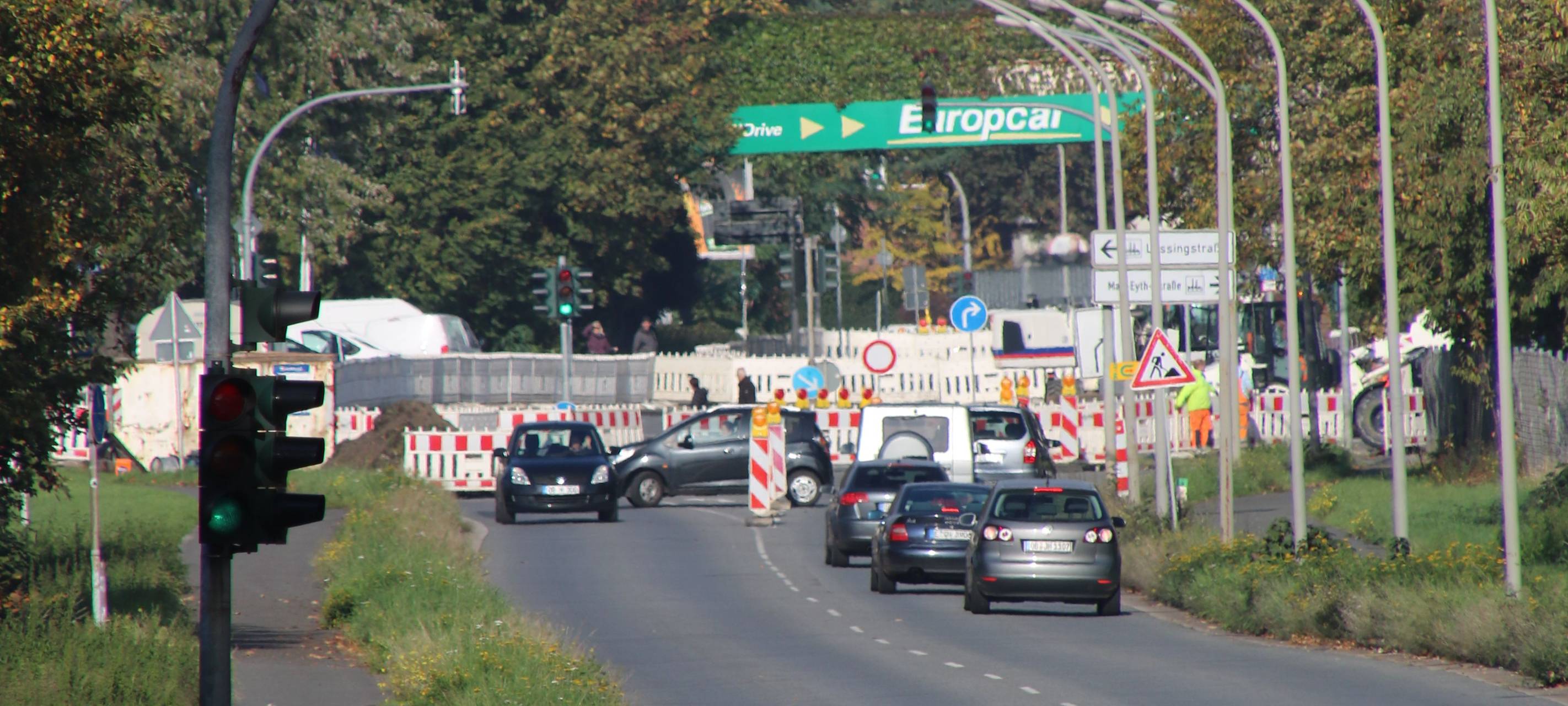 Buschhausener Straße zum Teil wieder frei