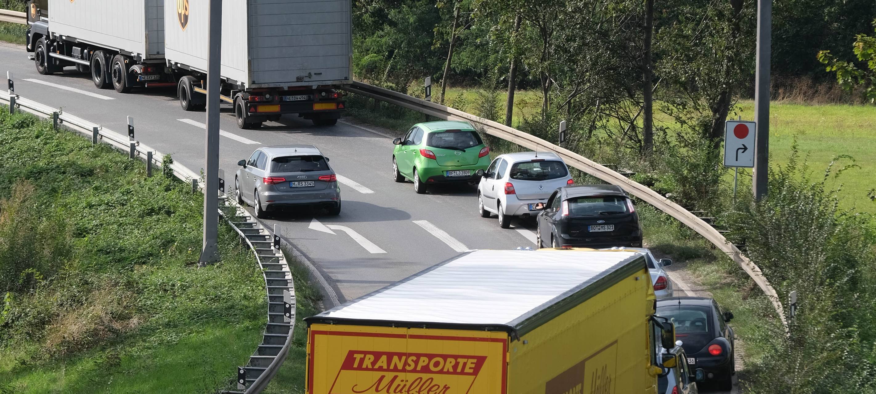 Bauarbeiten auf A3 schicken Autofahrer auf Umleitung