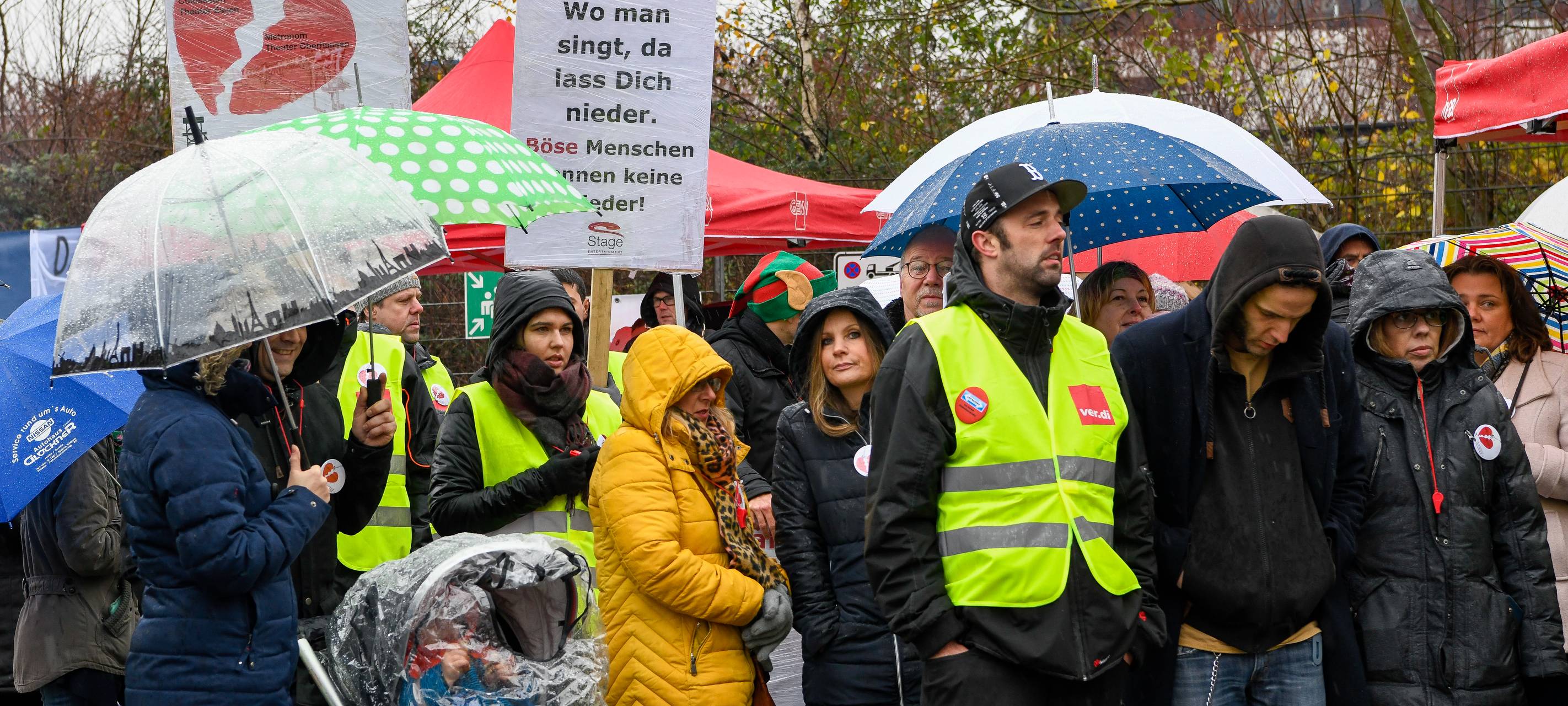 Protest-Aktionen am Metronom Theater
