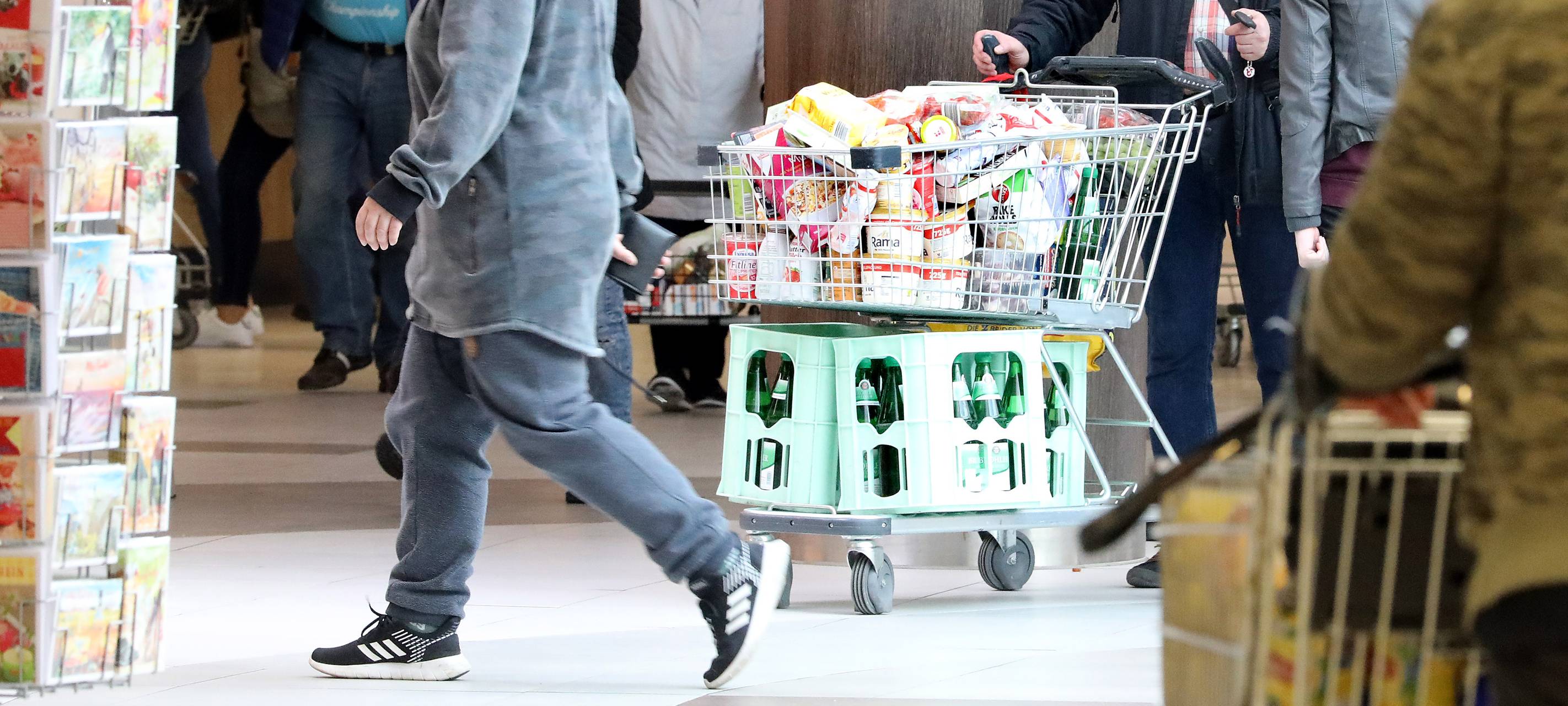 Bero: Geschäfte haben Öffnungszeiten angepasst