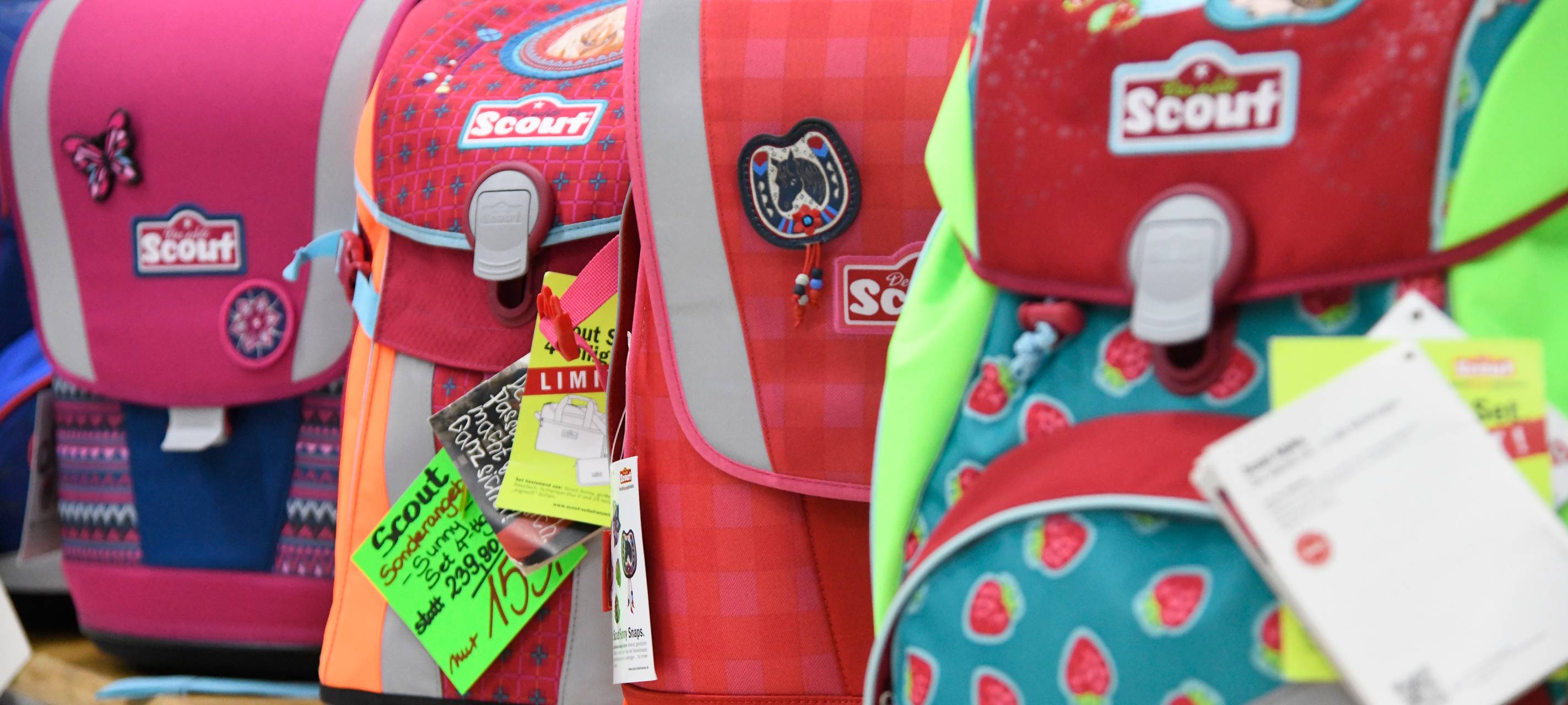 Crowd sammelt gut 3.900 Euro für Schulranzen