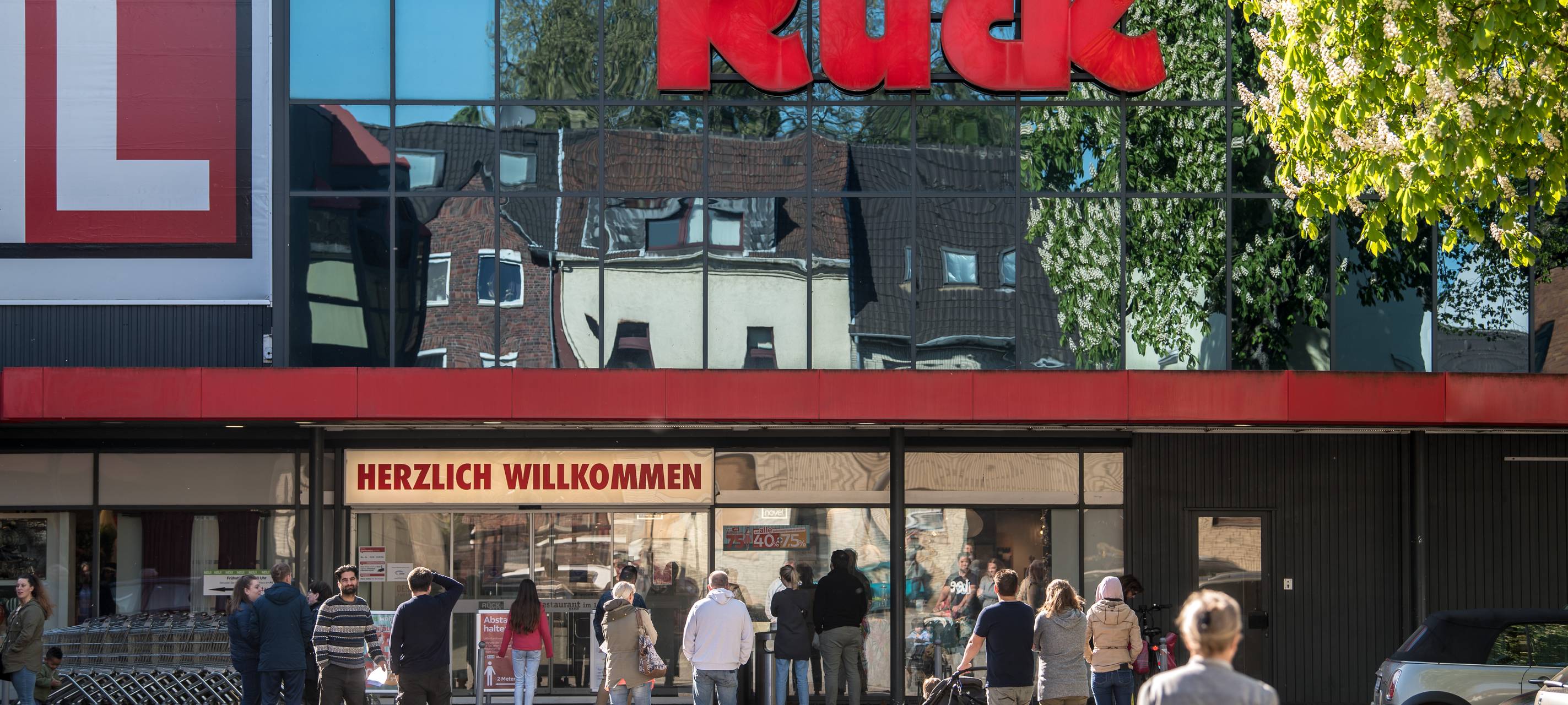 Pläne für XXXLutz Rück auf dem Stahlwerksgelände