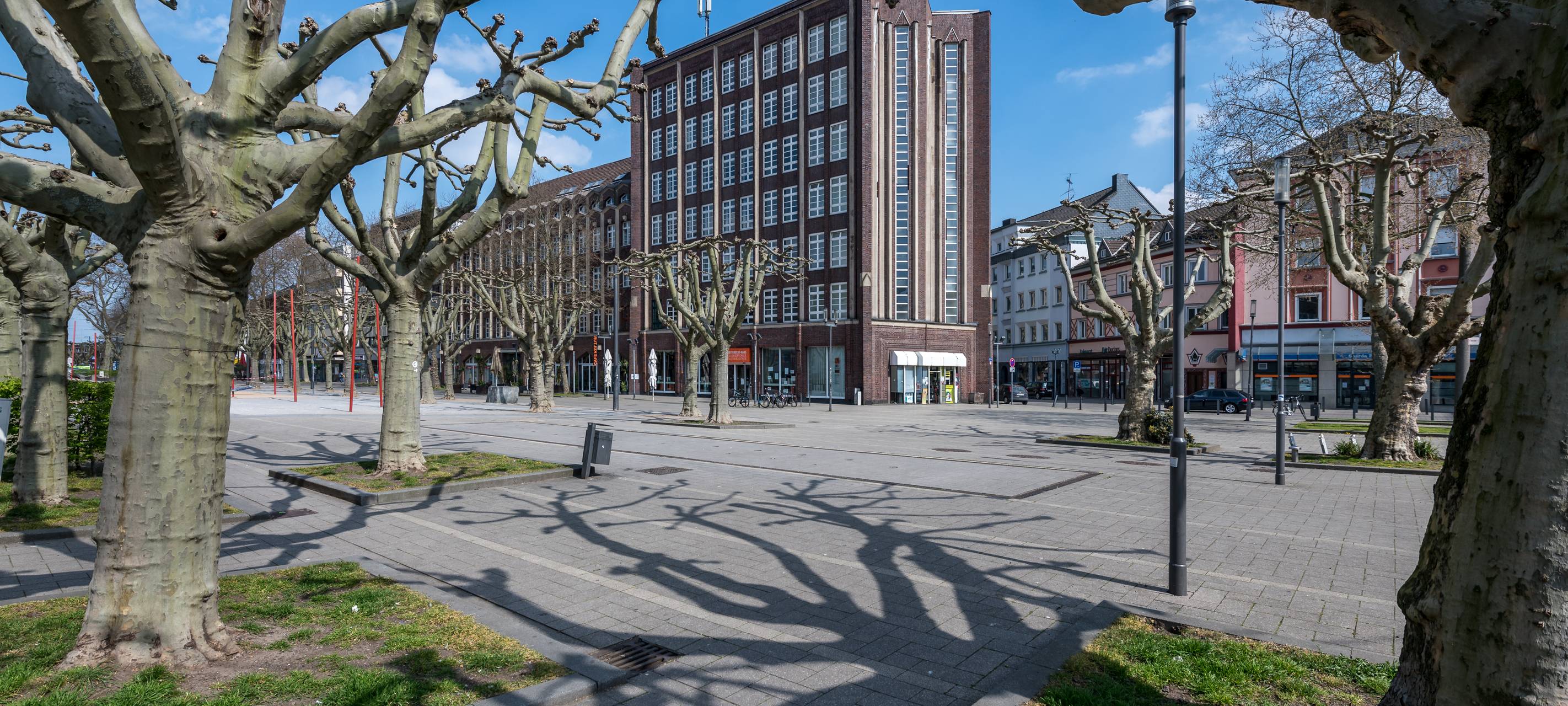 Stadtbibliothek im Bert-Brecht-Haus öffnet wieder