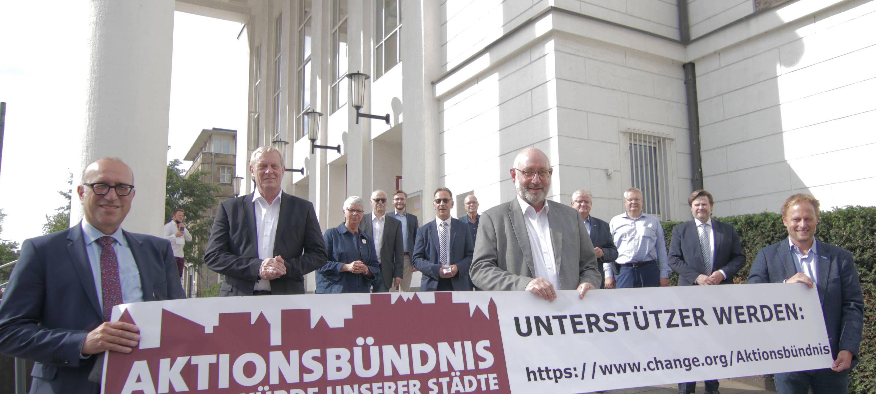 Online-Petition für Schulden-Lösung