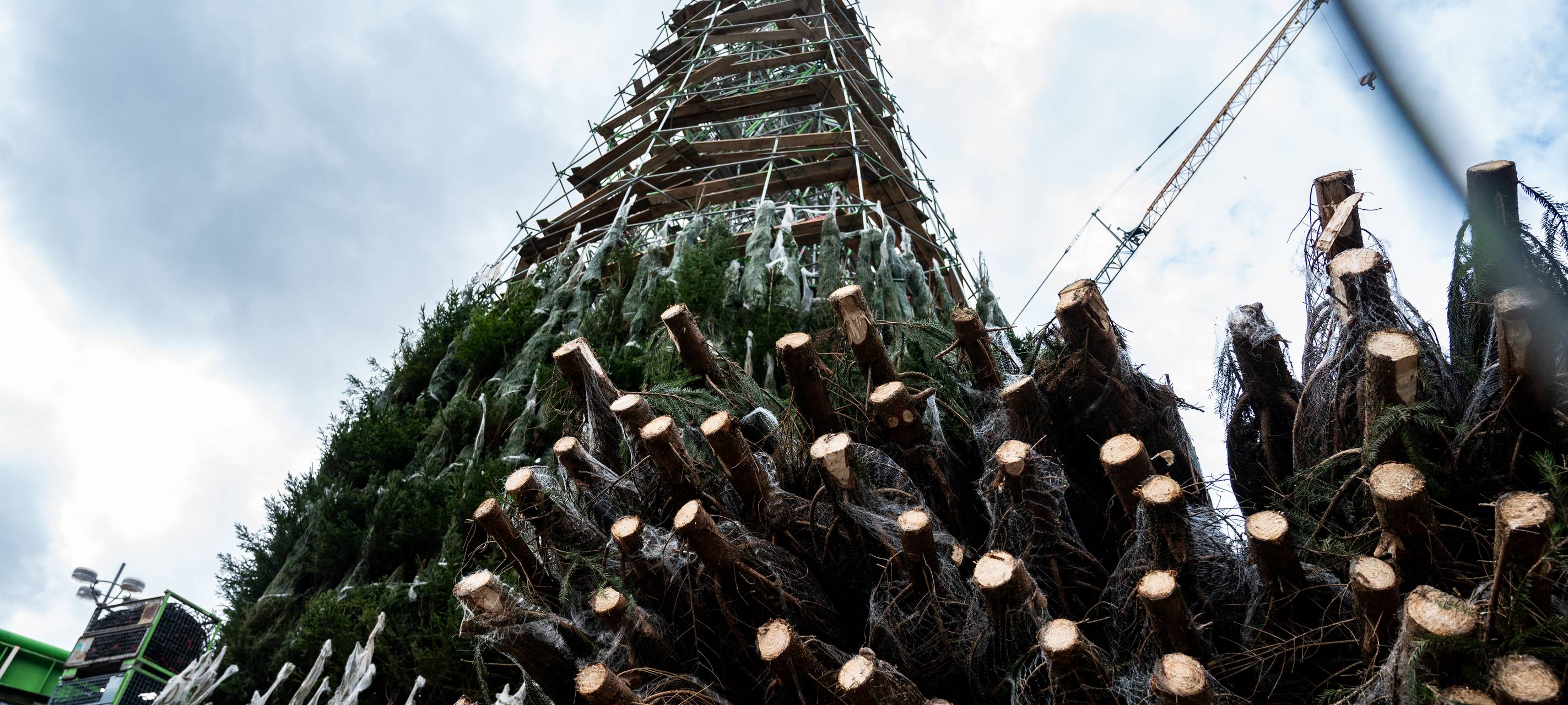 Aufbau der Riesentanne in Dortmund gestoppt