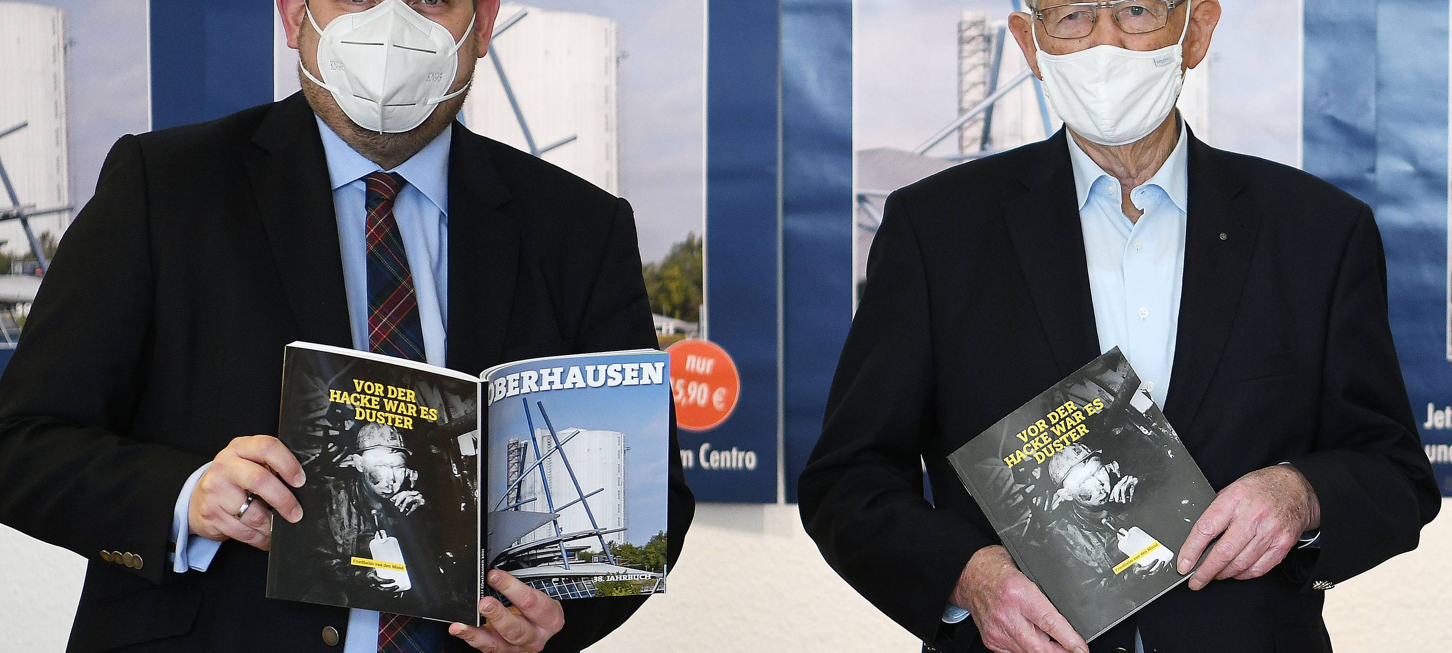 Corona, Krisenstab und mehr im neuen Jahrbuch