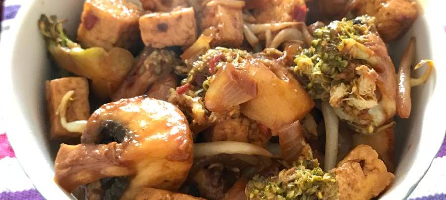 Veganes Curry mit Gemüse (und Tofu)