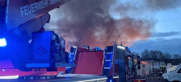 Lagerhalle brennt ab