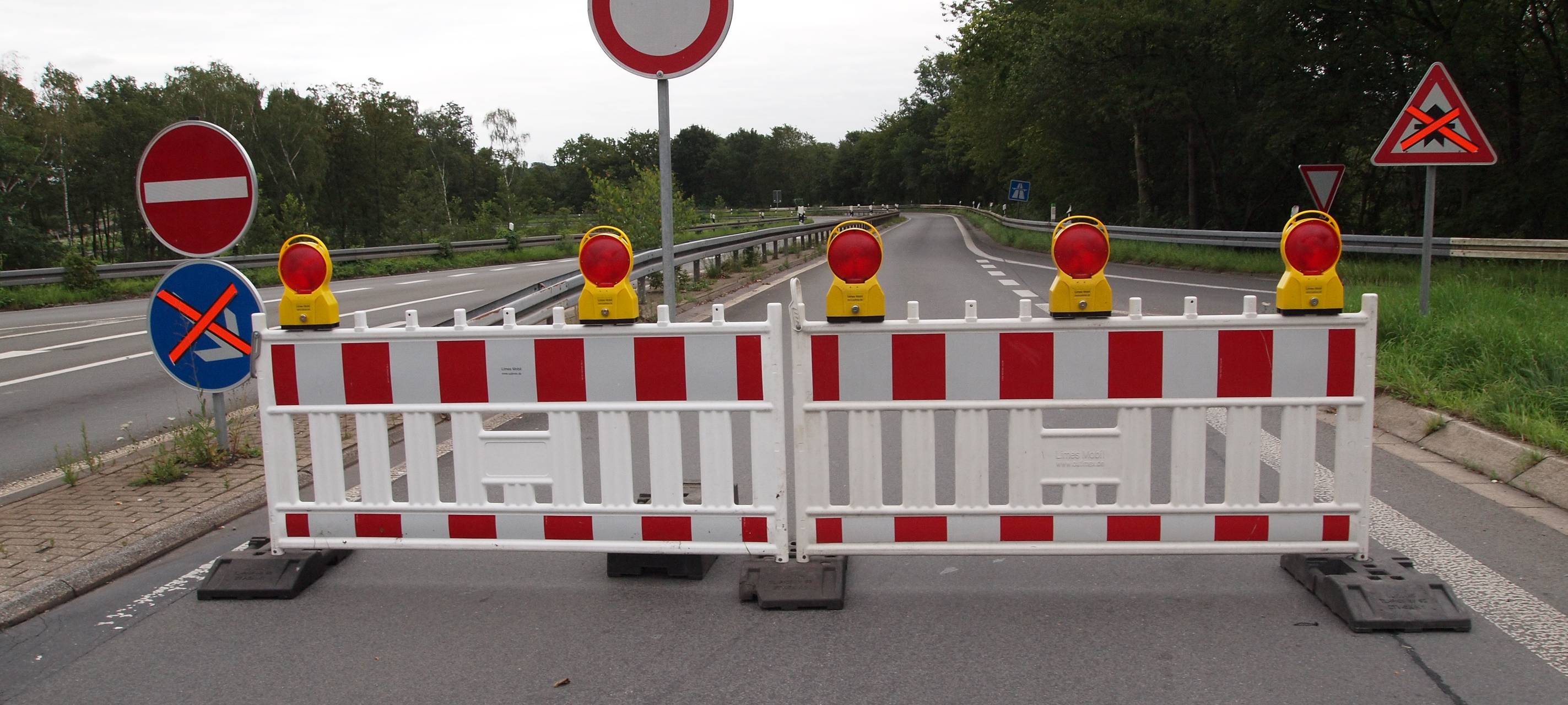 Vollsperrung der A59 in Duisburg