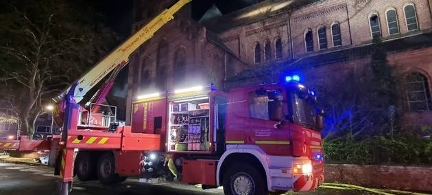 Hoher Schaden nach mutmaßlicher Brandstiftung