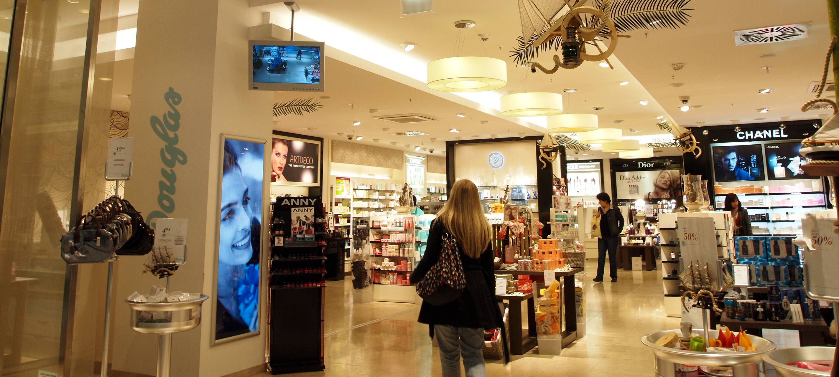 Douglas schließt Filialen in Essen und Mülheim