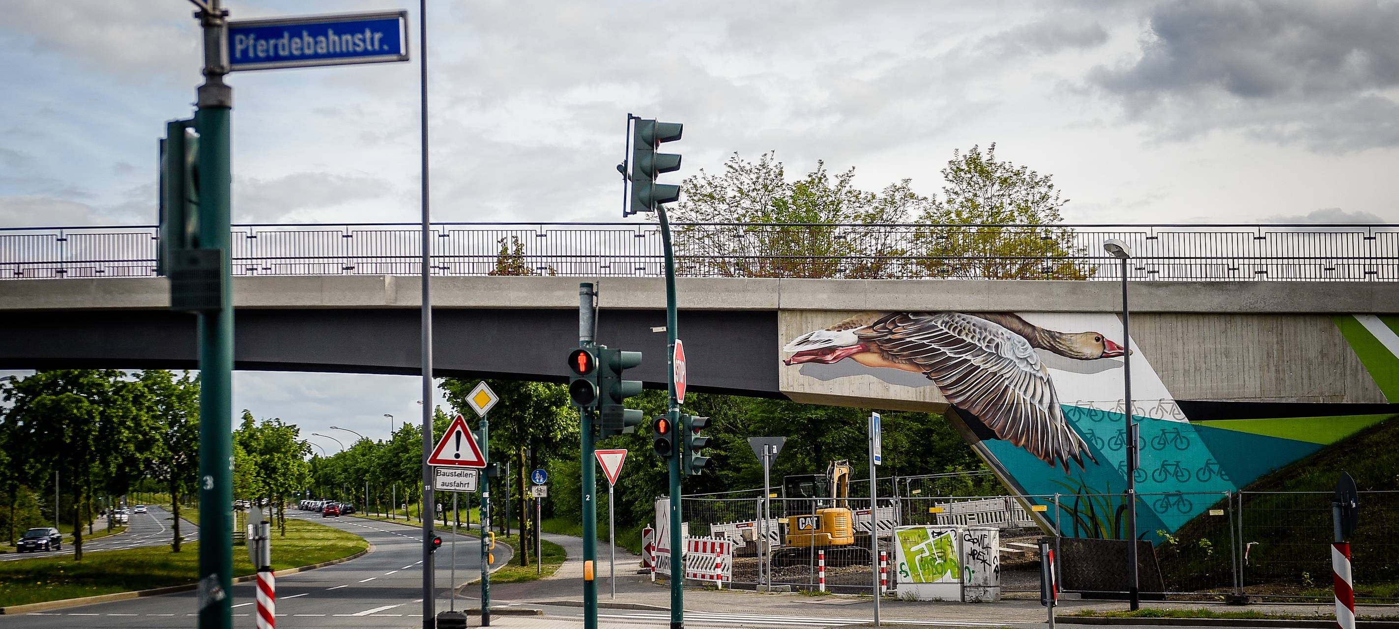 Neue Brücke über wichtiger Verkehrsader