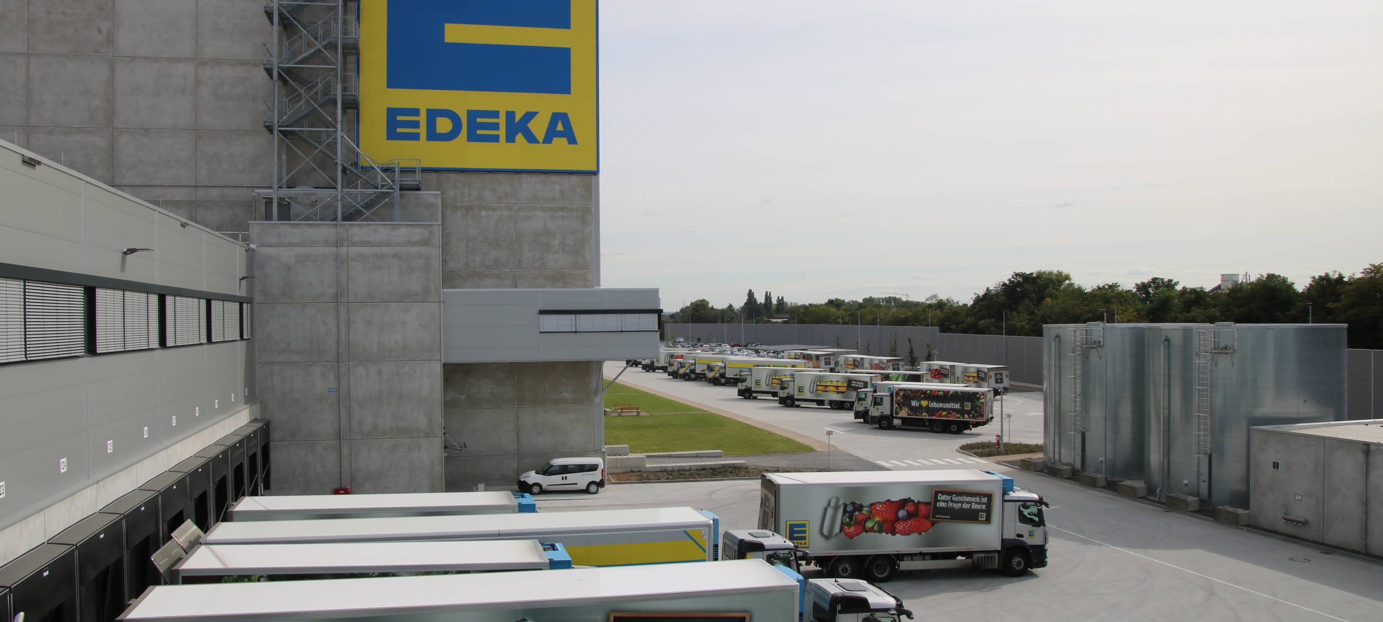 Neues Edeka-Lager nimmt Betrieb auf