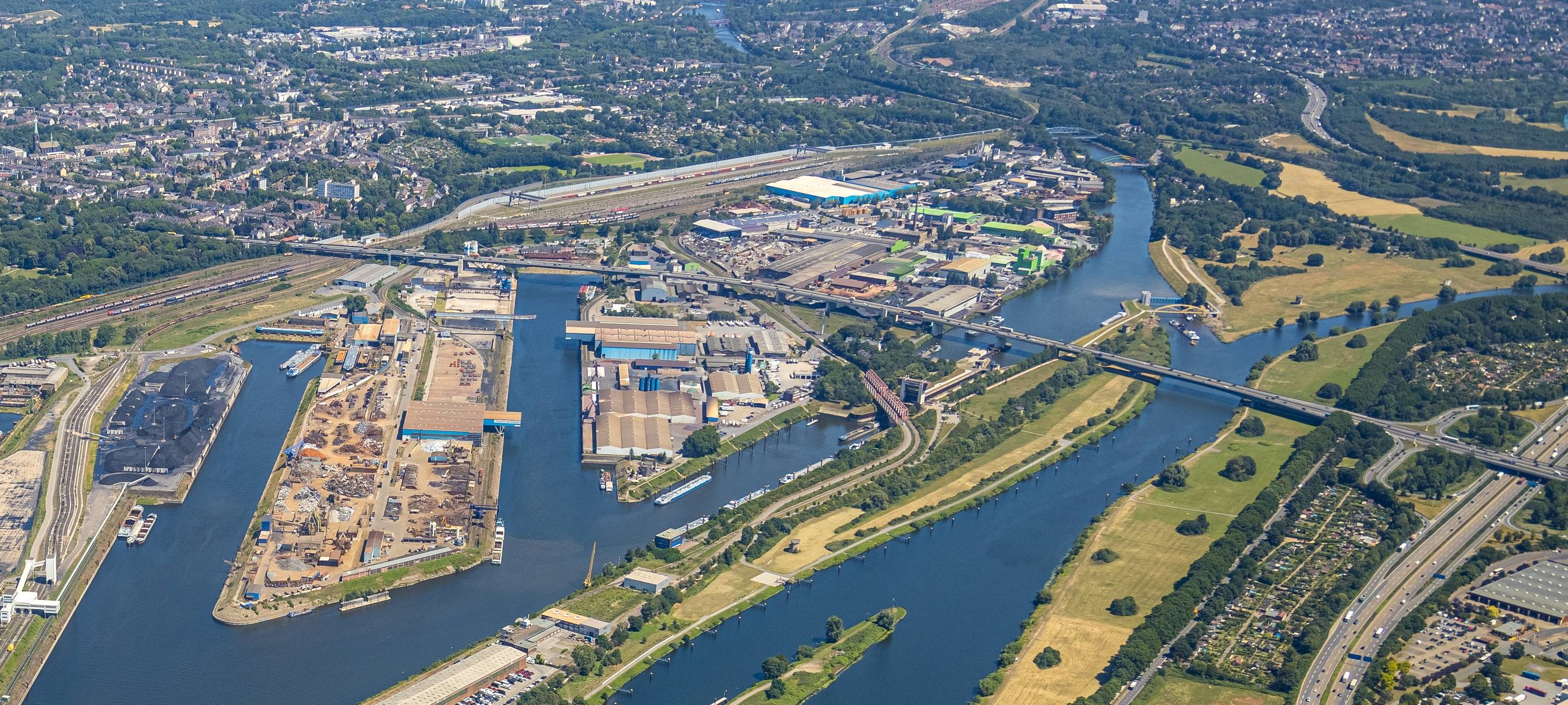 Duisburg: Spatenstich für neue Berliner Brücke