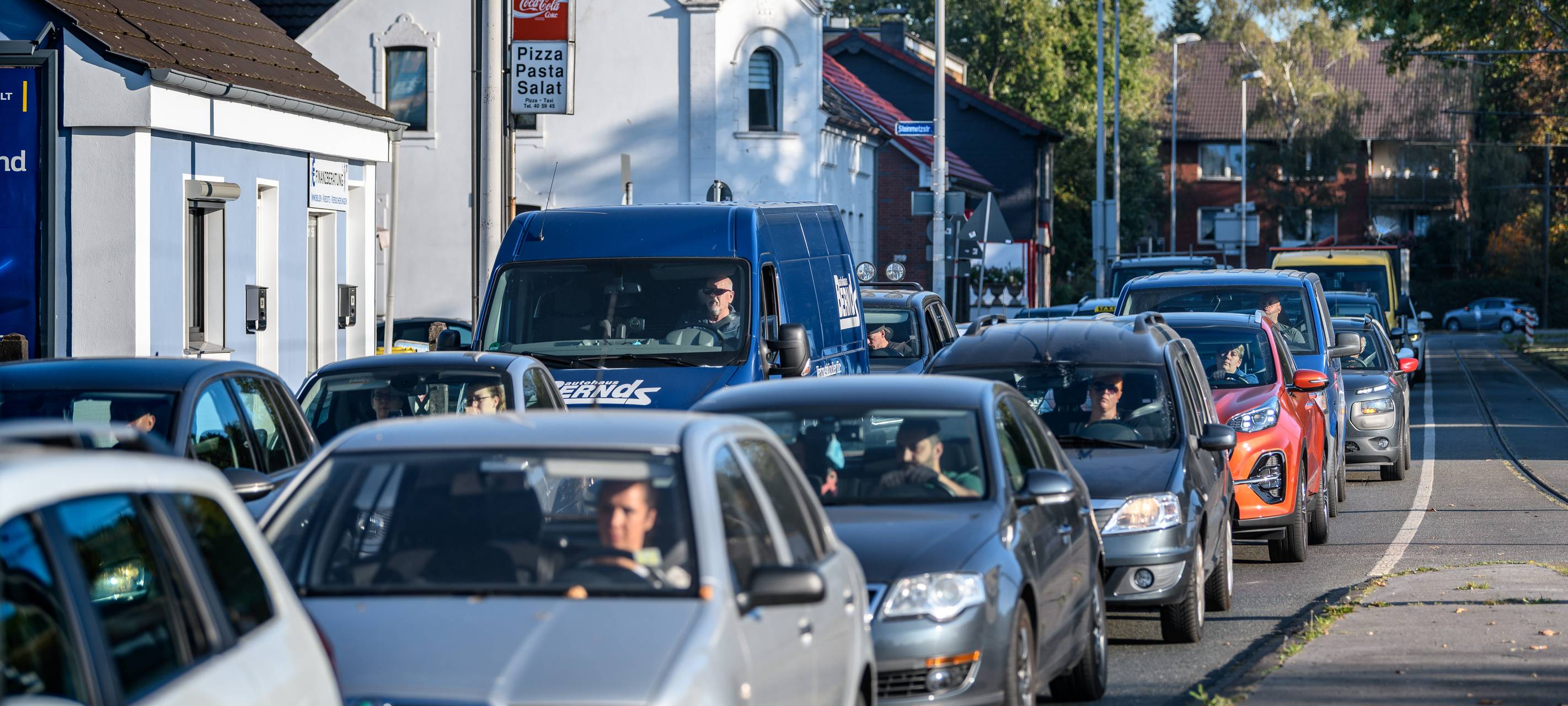 Auf der Mülheimer Straße wird es enger