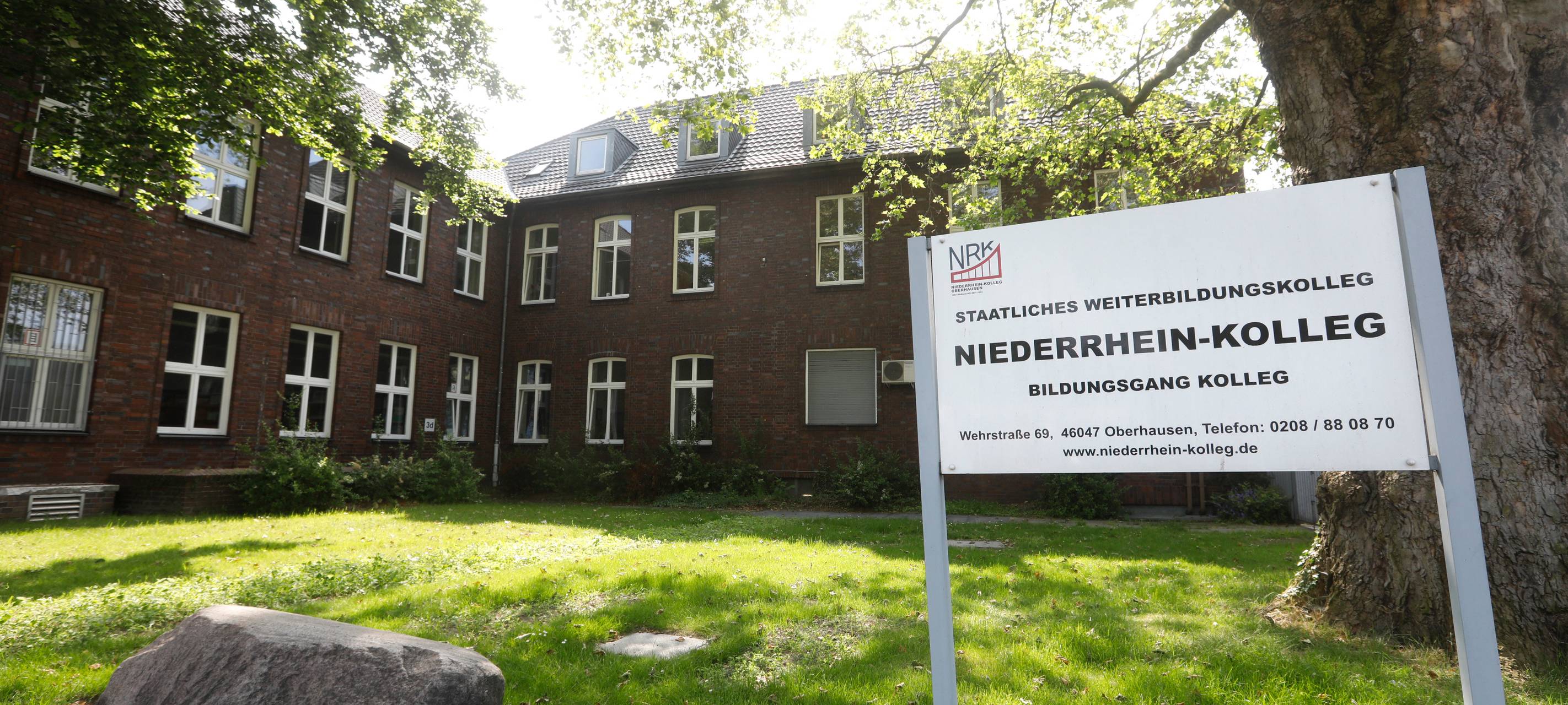 Studierende demonstrieren vor Landtag