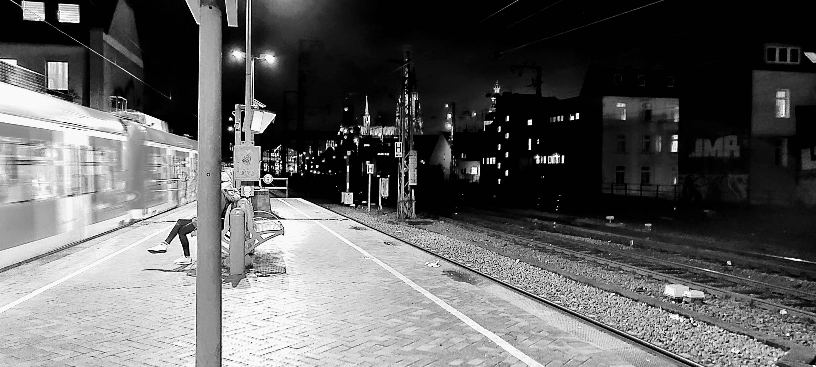 Mehr Maßnahmen gegen Einsamkeit gefordert