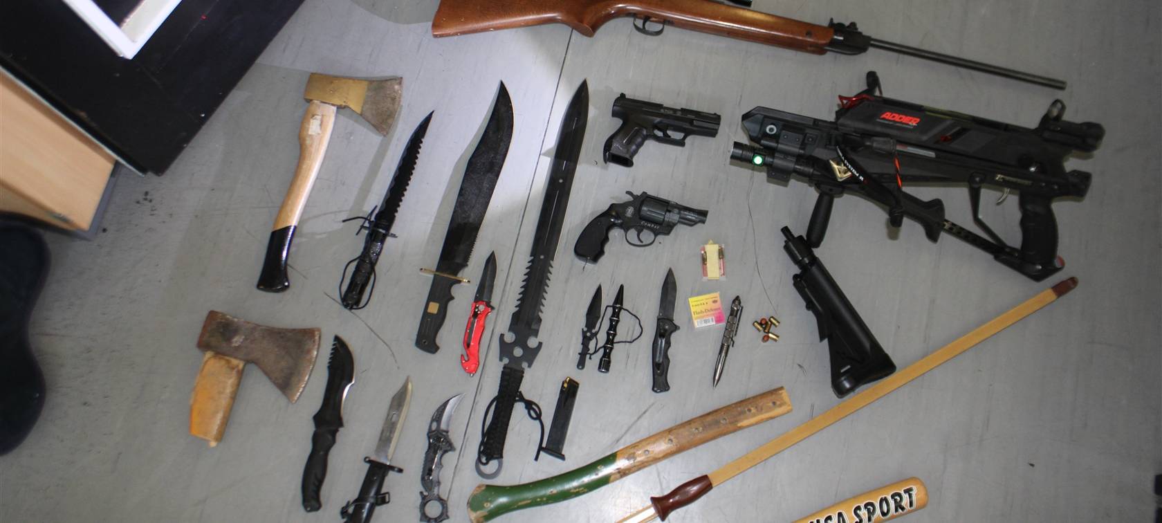 Mülheimer hortet zahlreiche verbotene Waffen