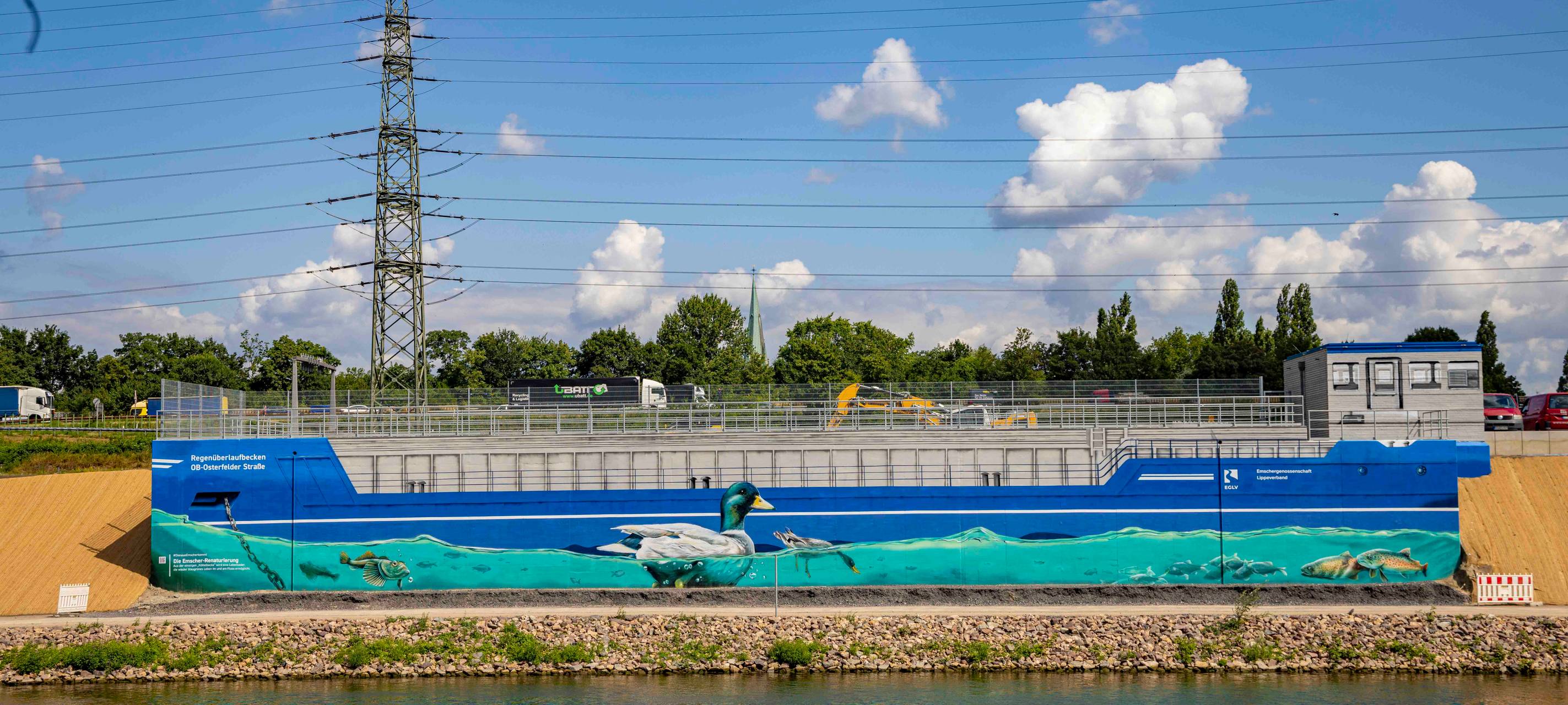 Neuer Blickfang auf Osterfelder Straße