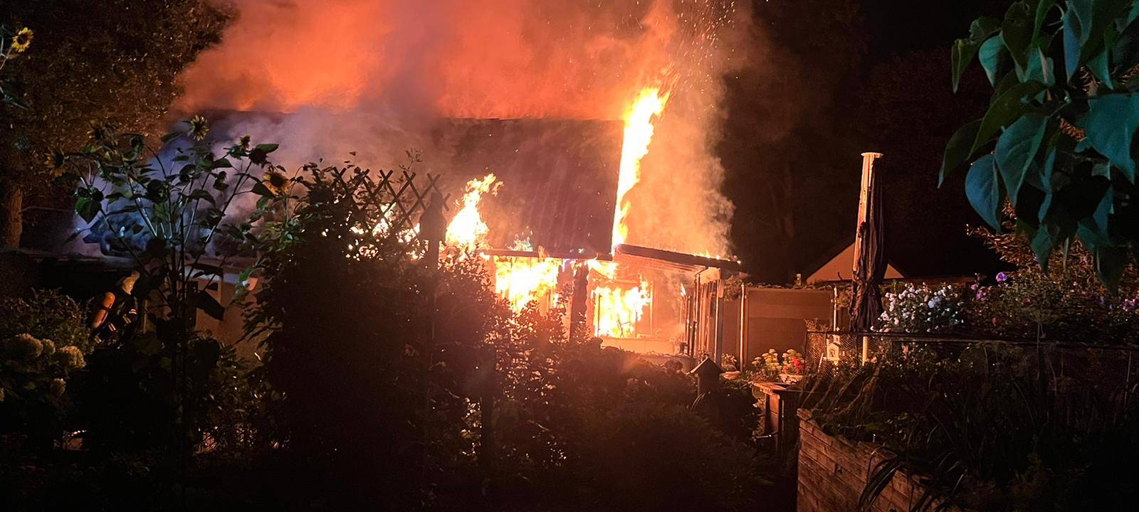 Feuer in Gartensiedlung