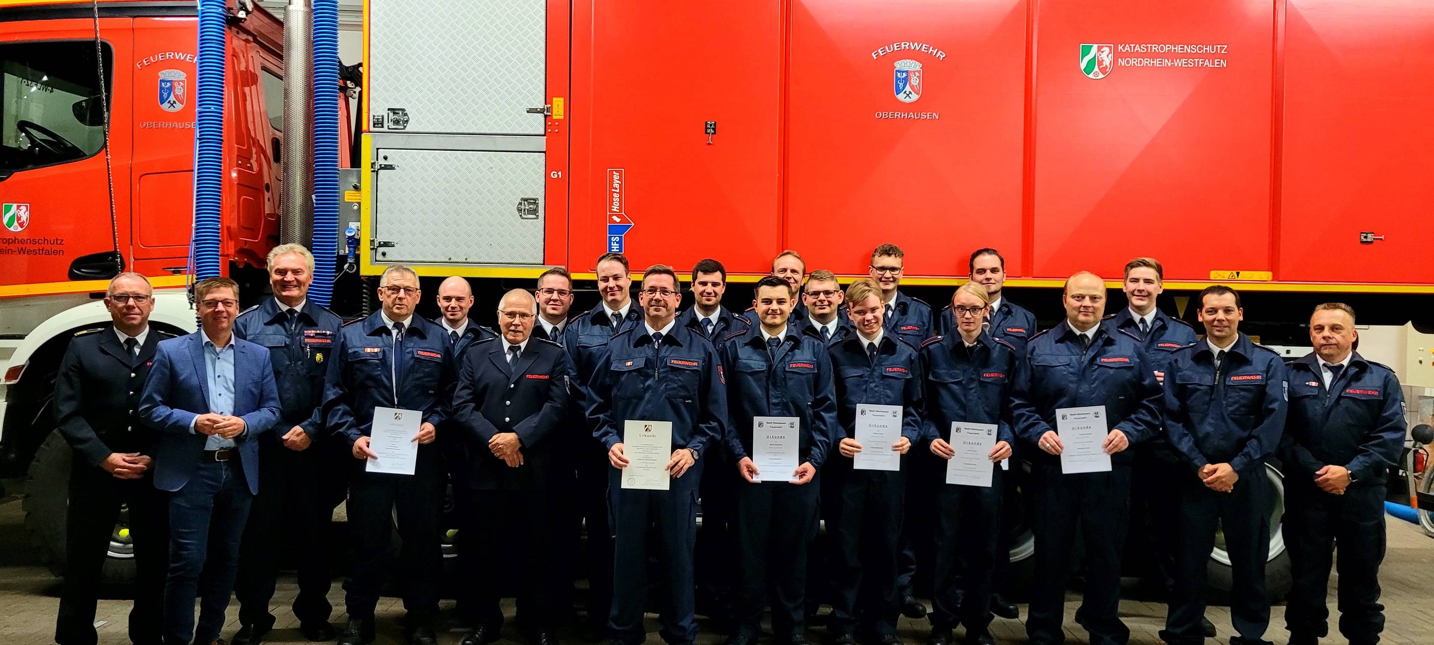 Ehrungen und Beförderungen bei Freiwilliger Feuerwehr Sterkrade