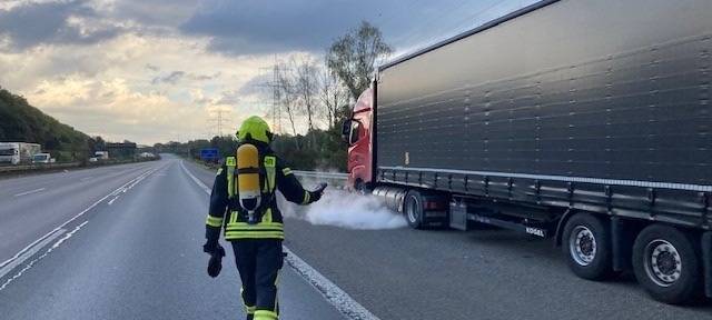 Gasaustritt an LKW: Langer Stau auf der A42 Richtung Dortmund