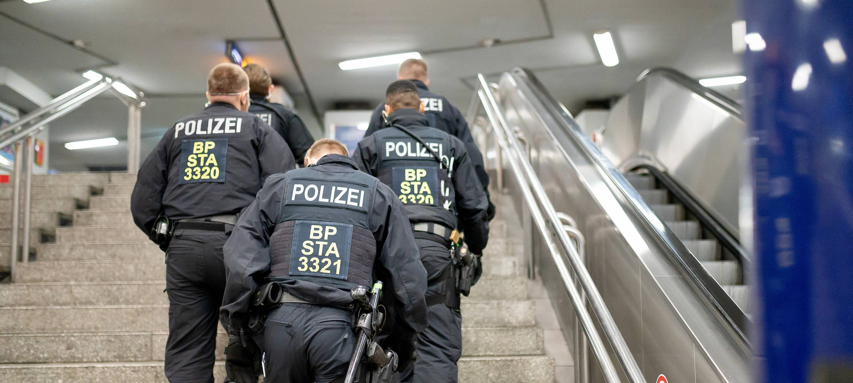 Waffenverbot an Bahnhöfen in Dortmund und Essen