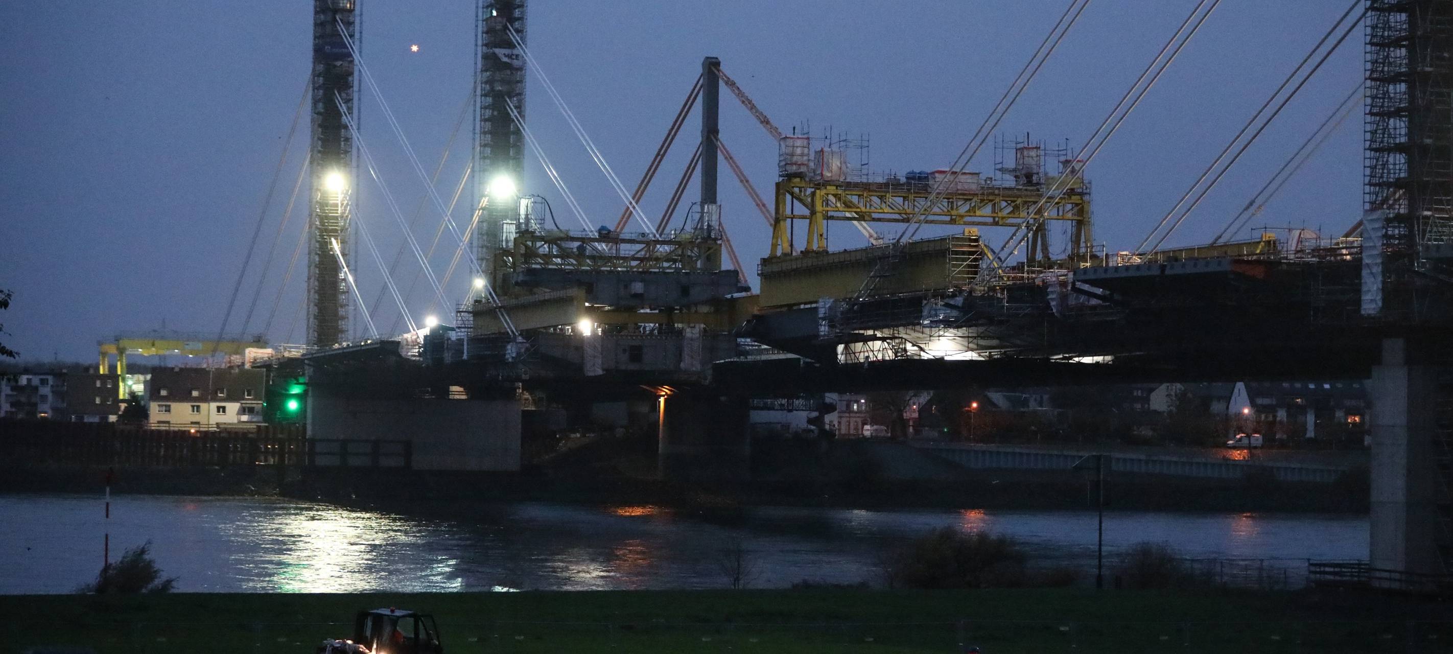 A40-Sperrung an der Rheinbrücke