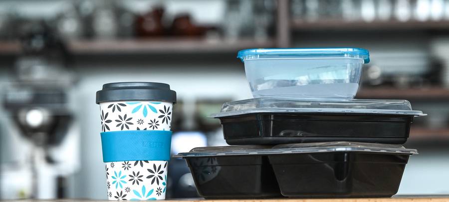 Mehrwegpflicht: Stadt informiert vorerst und bestraft noch nicht