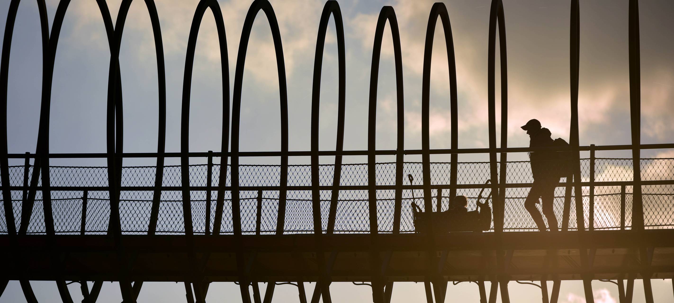 Belag kaputt - Slinky-Brücke muss gesperrt werden