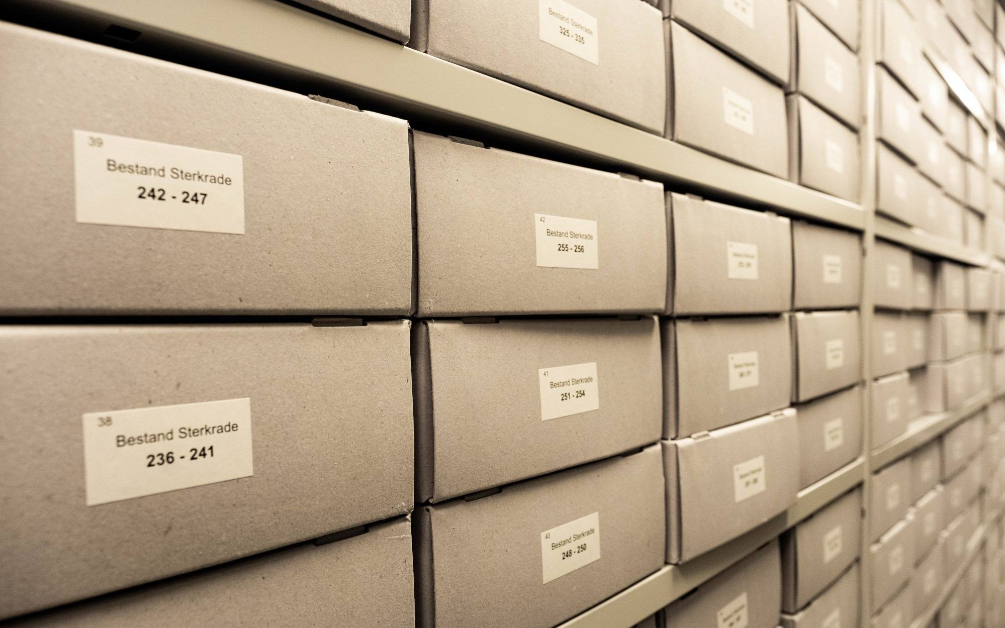 Stadtarchiv: großer Teil der alten Dokumente digitalisiert