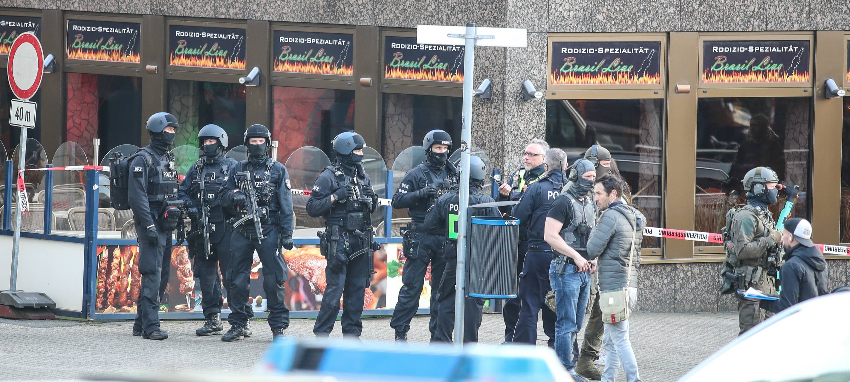 Weiter Ermittlungen nach Duisburger Messerangriff