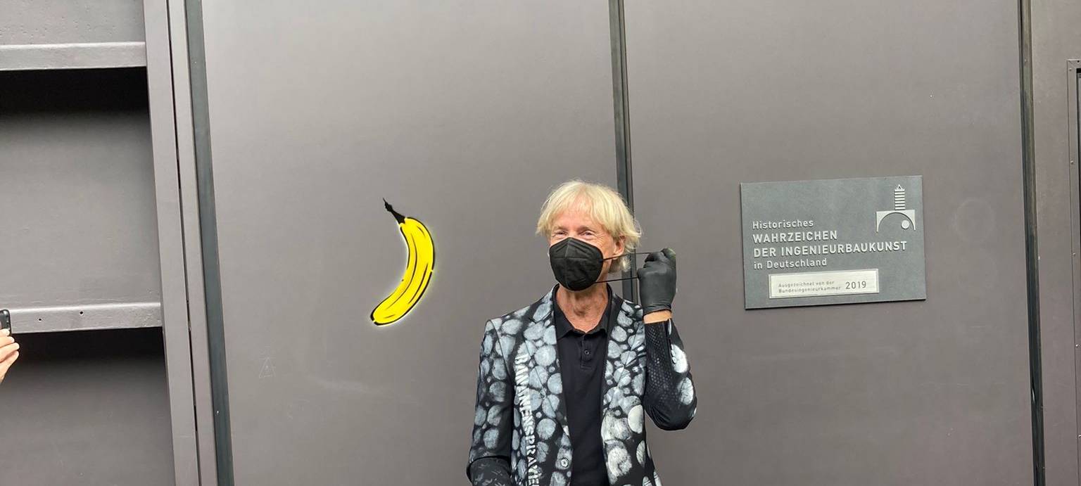 Bananensprayer verewigt sich am Gasometer