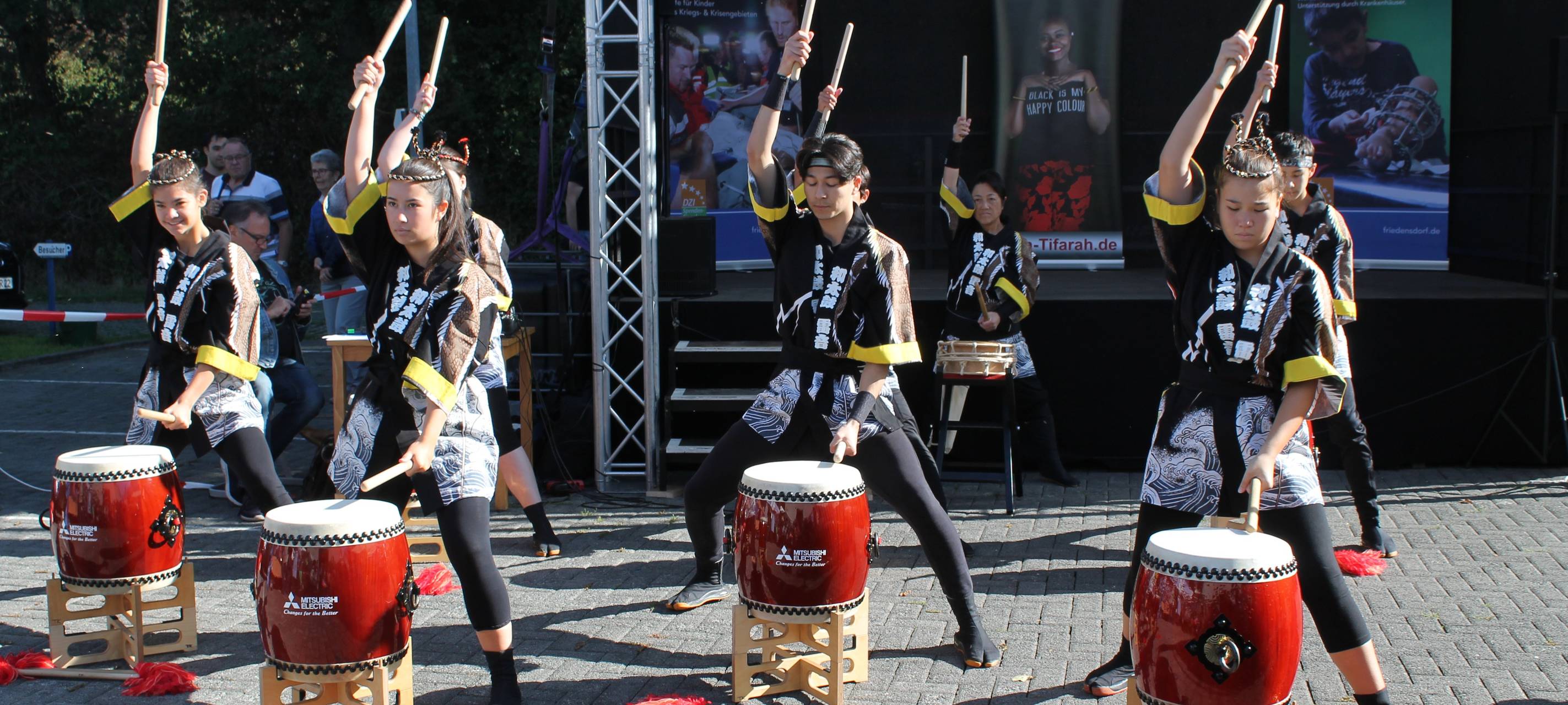 Friedensdorf sucht Sachspenden für Dorffest
