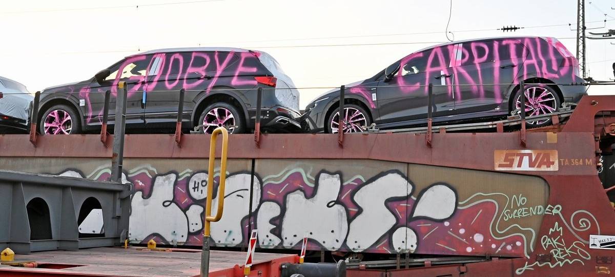 Ermittlungen nach Sprühattacke auf Autos