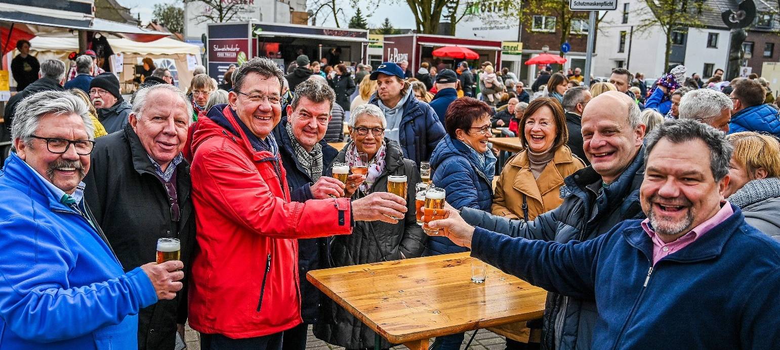 Treffen und klönen auf dem Marktplatz