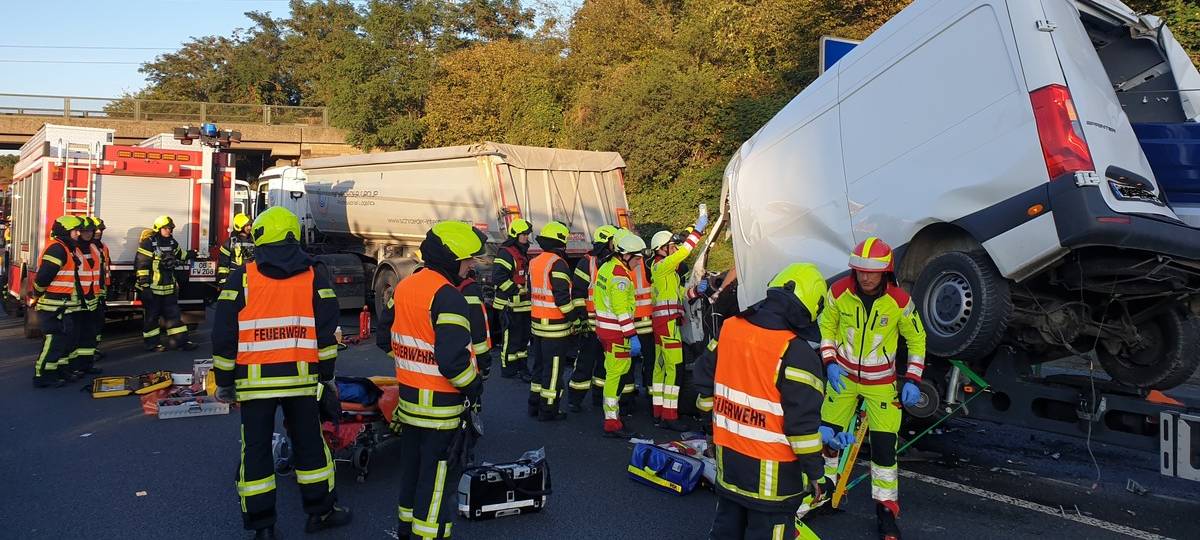 A3 musste nach Unfall vollgesperrt werden