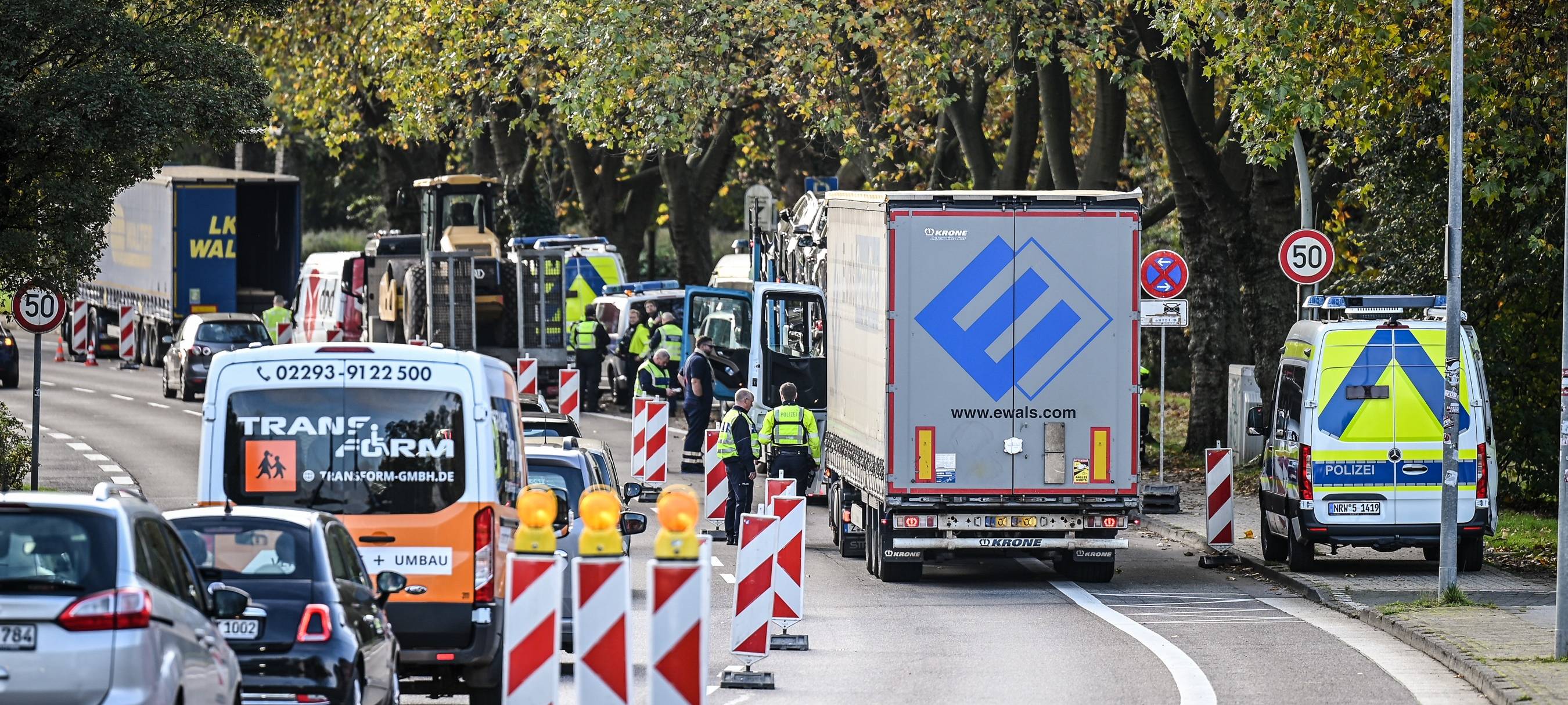 LKW-Großkontrolle deckt zahlreiche Mängel auf