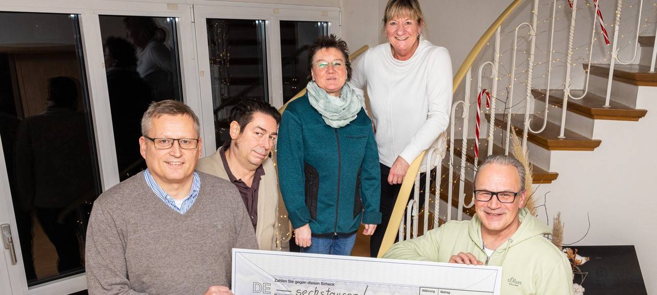 Hobbykünstler sammeln für Hospiz