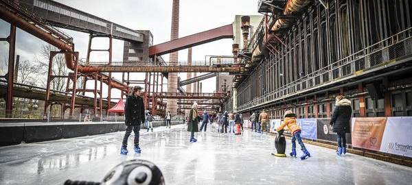 Eisbahn auf der Zeche Zollverein öffnet am Samstag (09.12.)