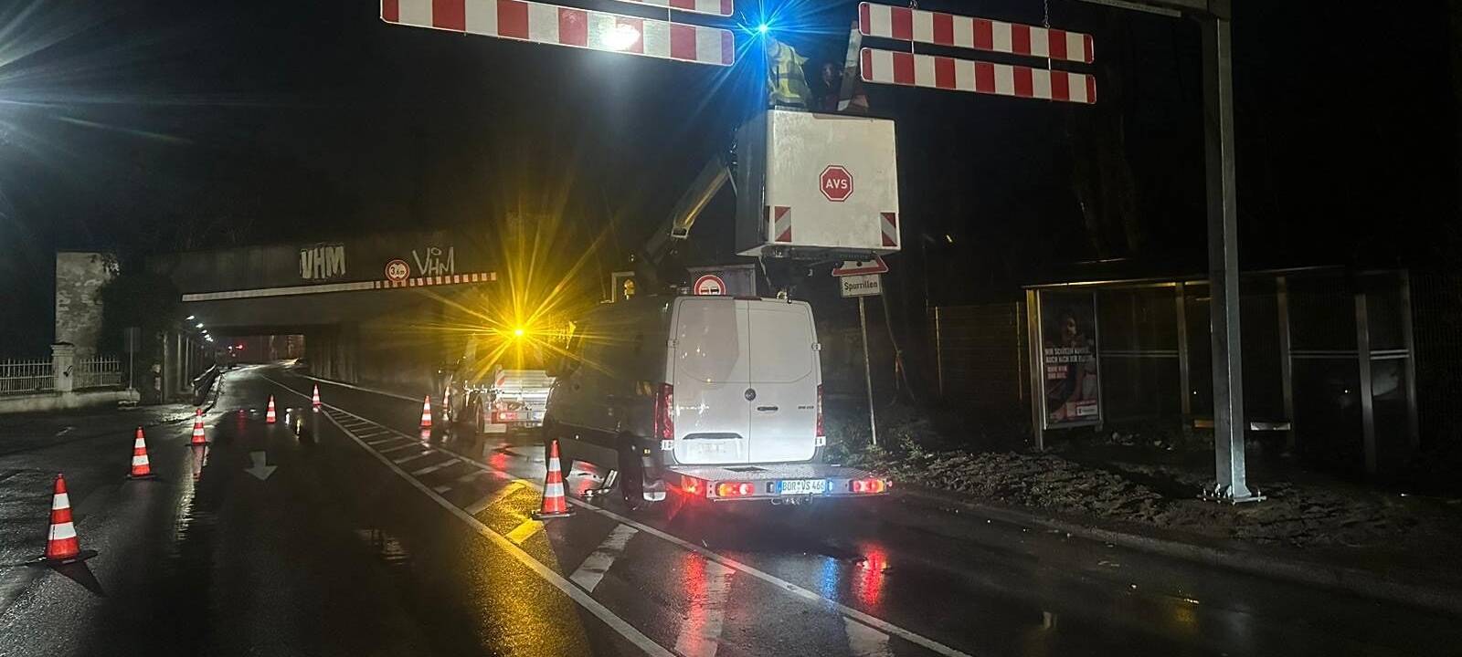 A42-Sperrung: LKW bleiben auf Umleitungsstecke stecken